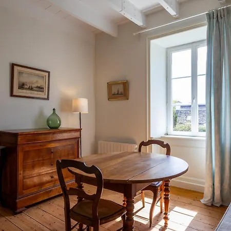 Holiday home Maison Au Coeur De Locquirec
